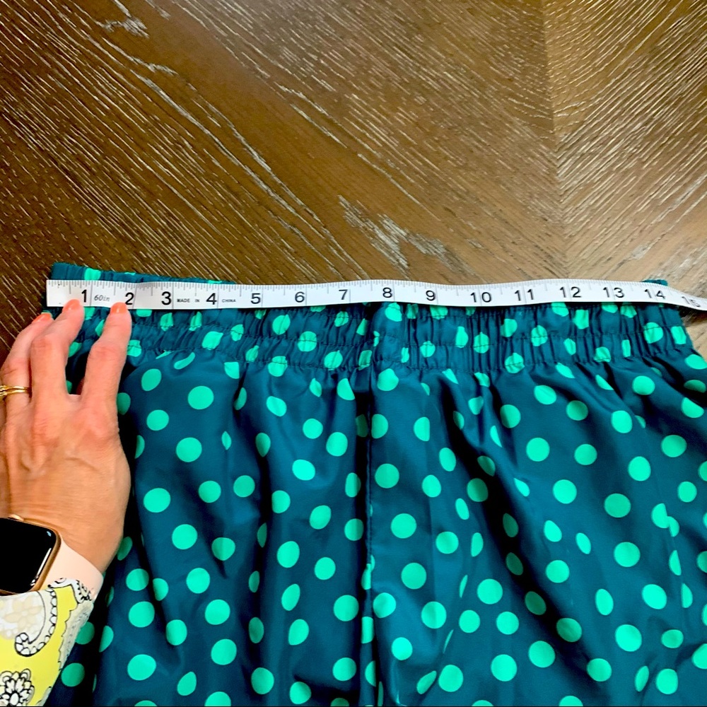 Danskin Now green polka dot athletic shorts Size L - Picture 9 of 10
